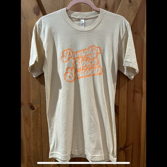 NWT Pumpkin Spice Season Short Sleeve T-Shirt - Picture 1 of 3